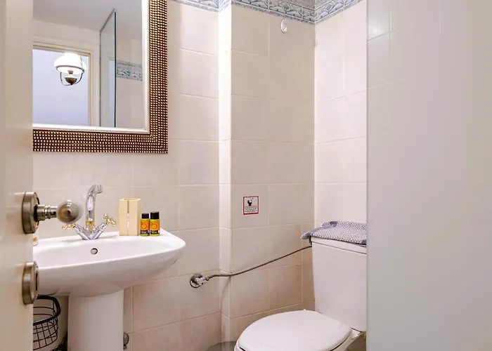 Chanialiving Venetian Luxury House-near Plaza Parking *