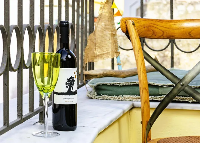 Дом отдыха Chanialiving Venetian Luxury House-near Plaza Parking Ханья