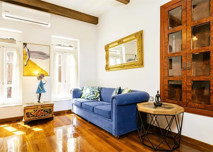 Дом отдыха Chanialiving Venetian Luxury House-near Plaza Parking *