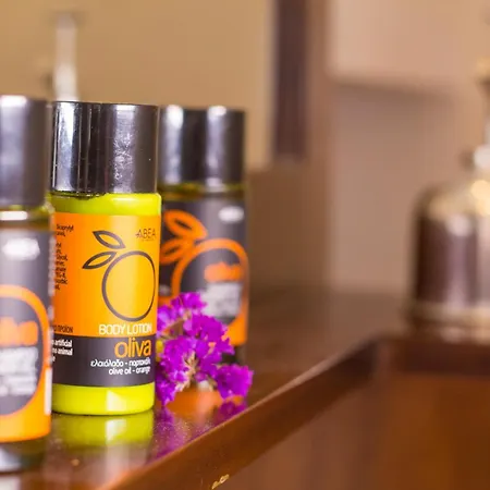 Chanialiving Venetian Luxury House-near Plaza Parking