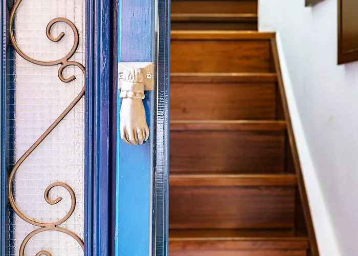 Σπίτι διακοπών Chanialiving Venetian Luxury House-near Plaza Parking Χανιά